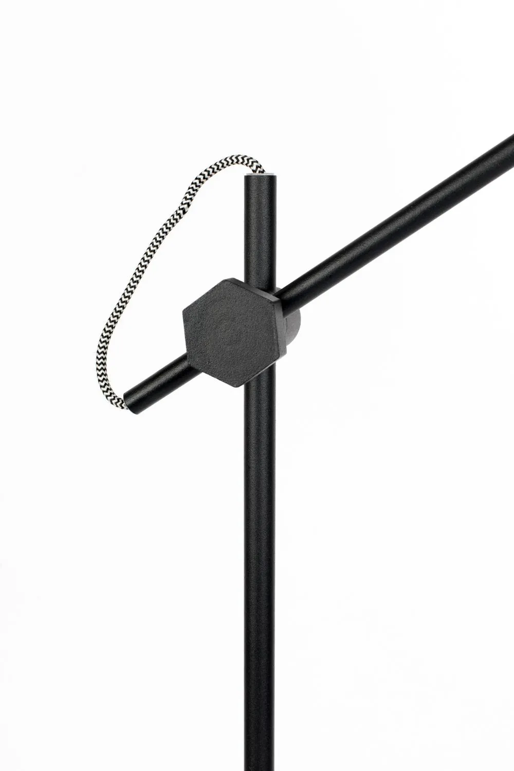 Black Adjustable Task Floor Lamp | DF Fokus
