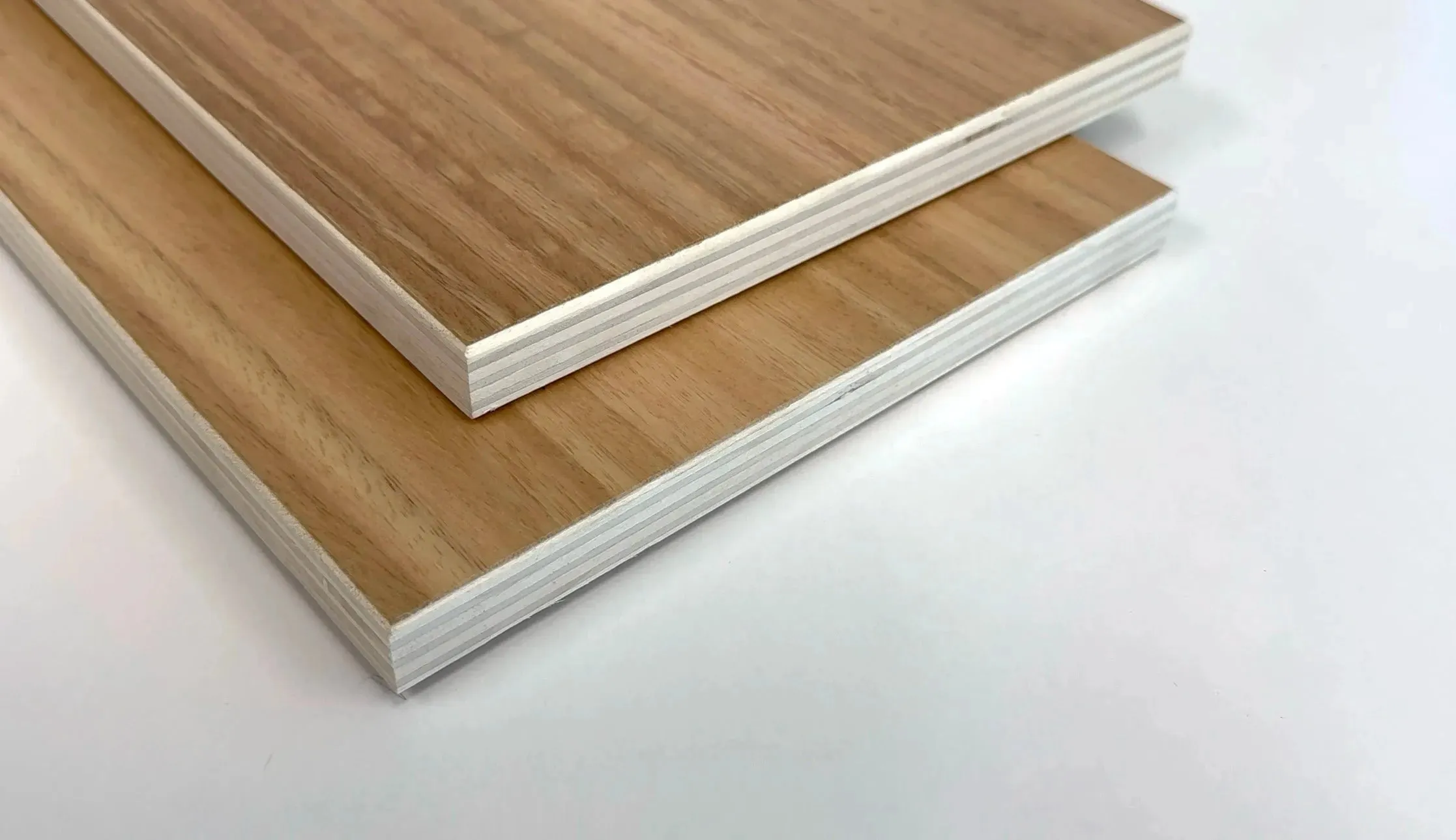 Blue Gum Lightweight Plywood A/C UV Coated