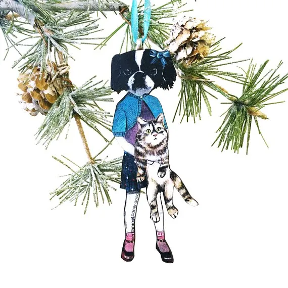 Celebrate Togetherness with a Dog & Cat Christmas Ornament: Eco-Friendly & Handmade