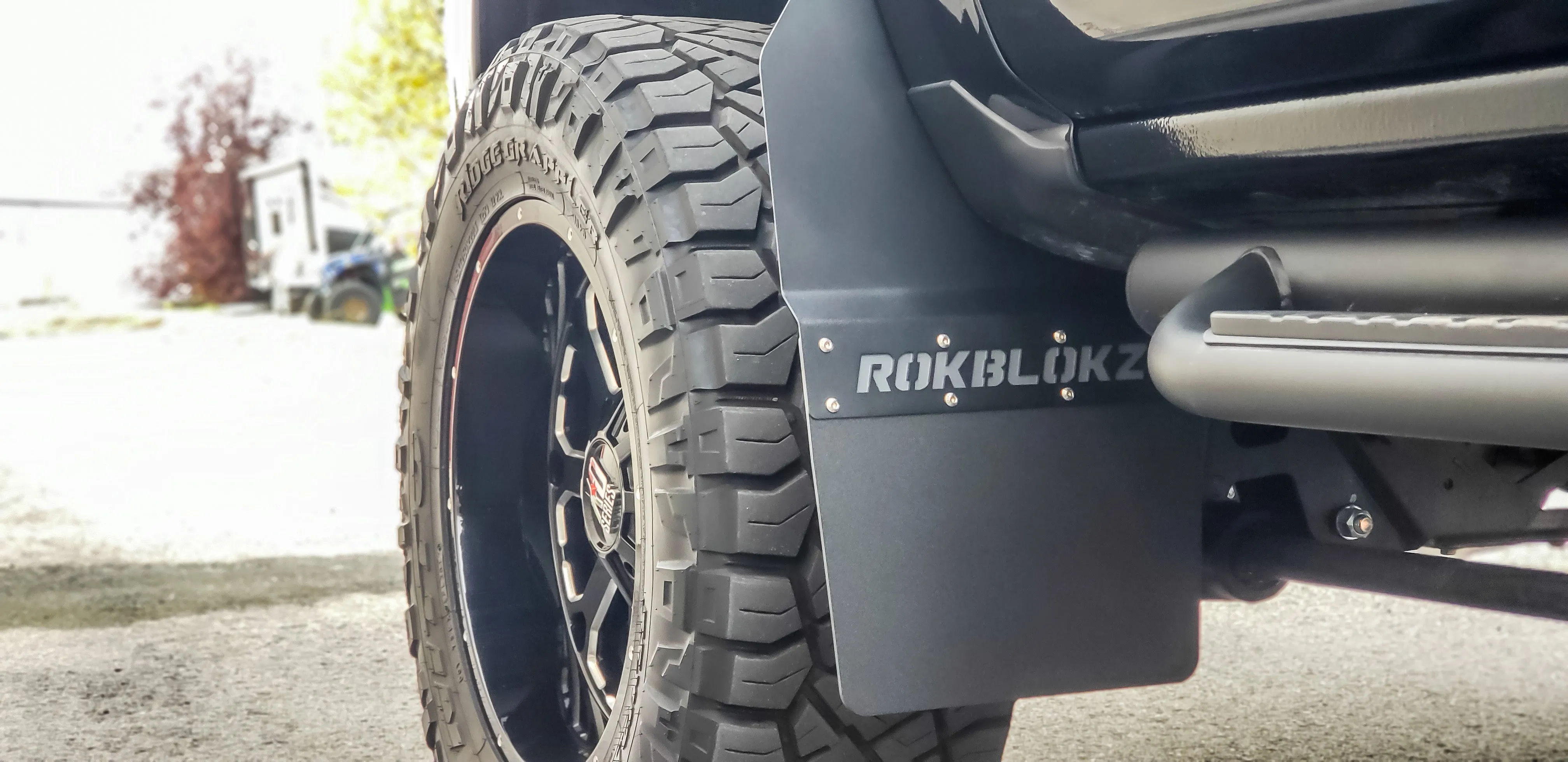 Chevrolet Silverado 1500/2500/3500HD STEP BACK (3rd Gen) 2015-2018 SRW Mud Flaps