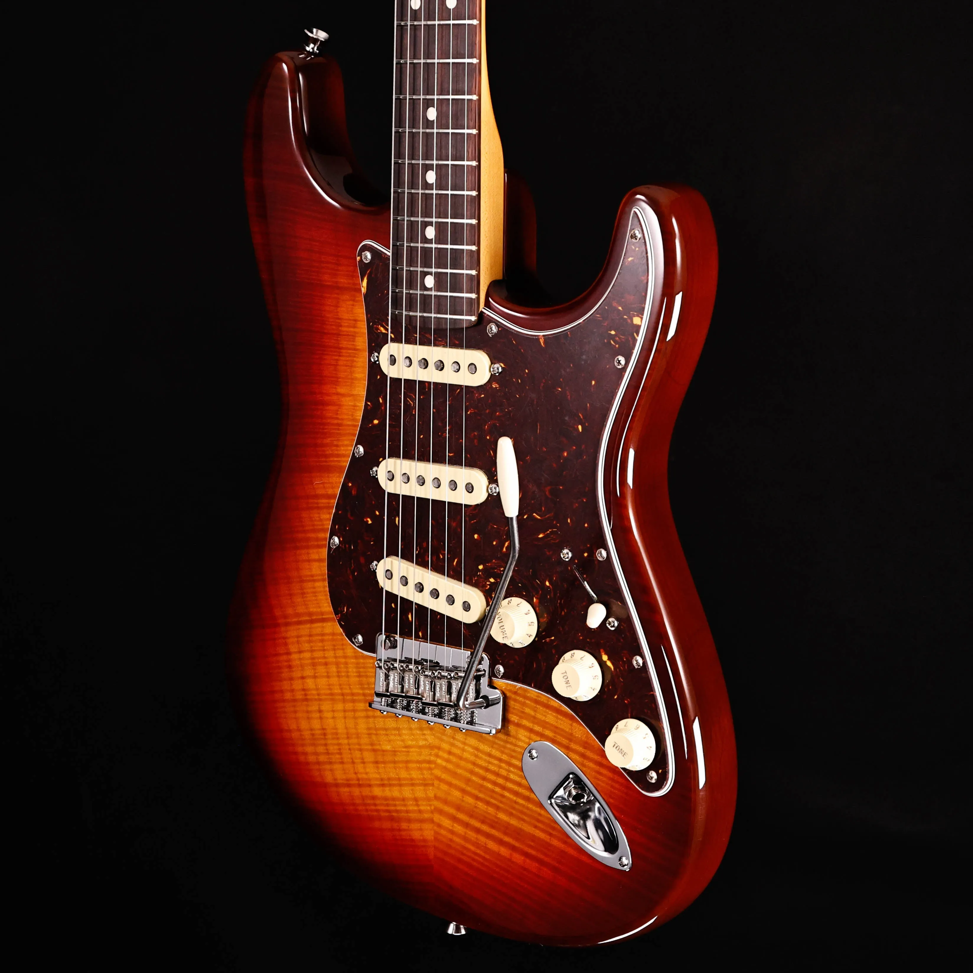 Fender 70th-Anniversary American Professional II Stratocaster, Comet Burst
