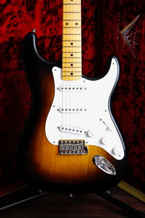 Fender Custom Shop Limited Edition 70th Anniversary 1954 Stratocaster DLX Closet Classic 2-Color Sunburst