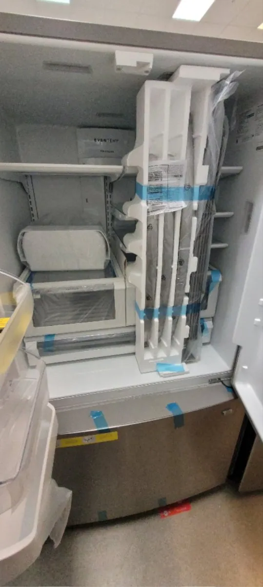 FFHN2750TS - REFRIGERATORS - Frigidaire - French 3-Door - Stainless Steel - Open Box