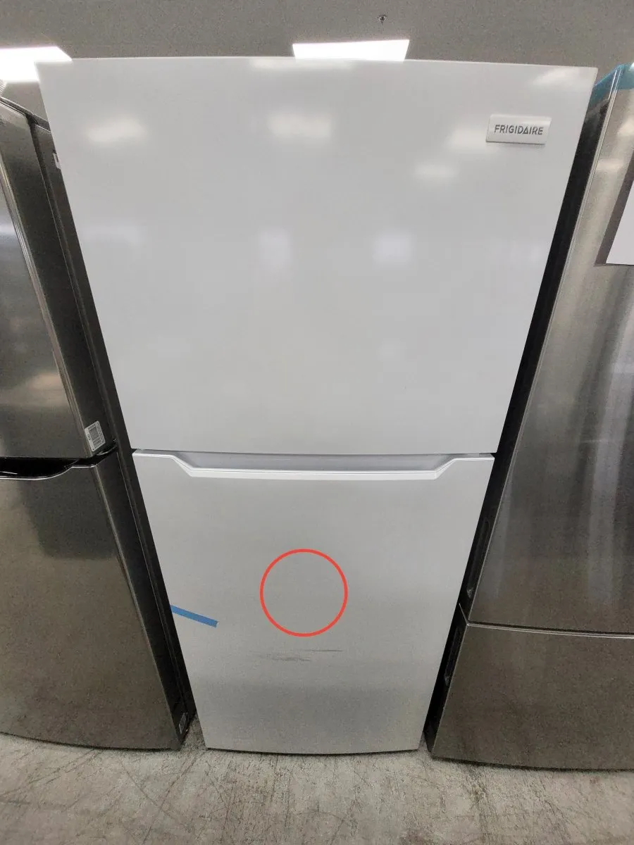 FFHT1822UW - REFRIGERATORS - Frigidaire - Top Freezer - White - Open Box