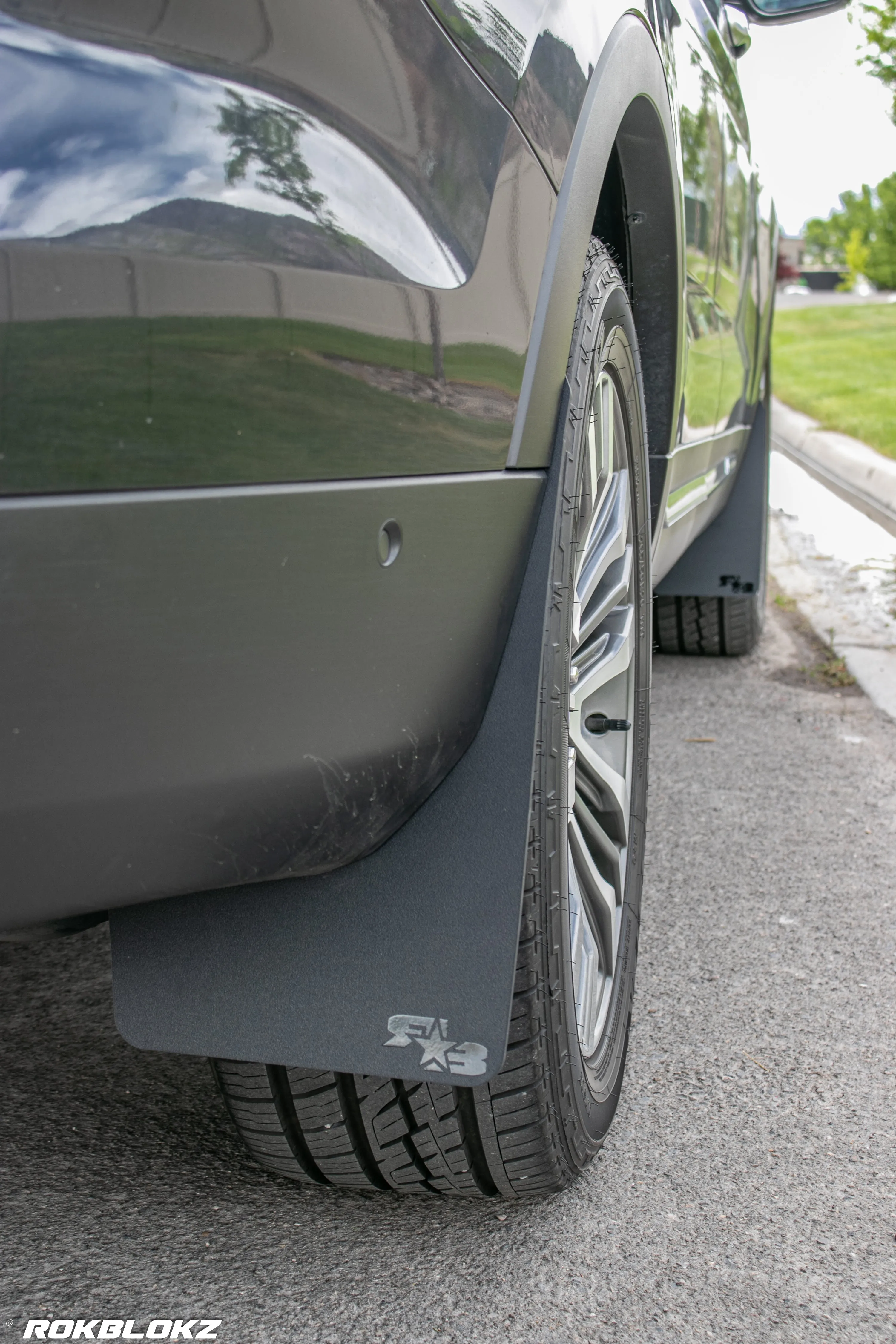 Ford Explorer 2011-2019 Mud Flaps