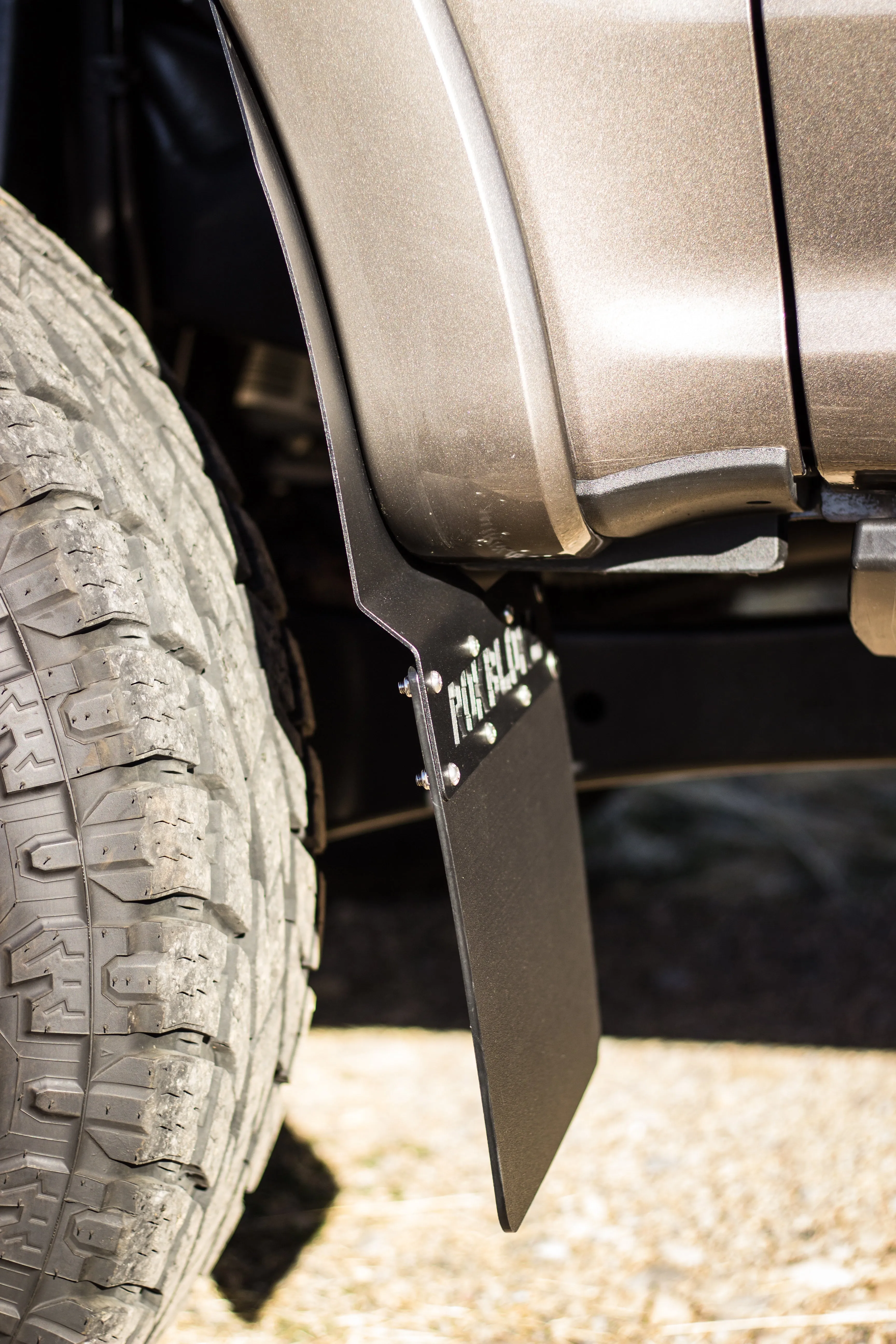 Ford F-250 F-350 SUPER DUTY SRW STEP BACK 2017  Mud Flaps