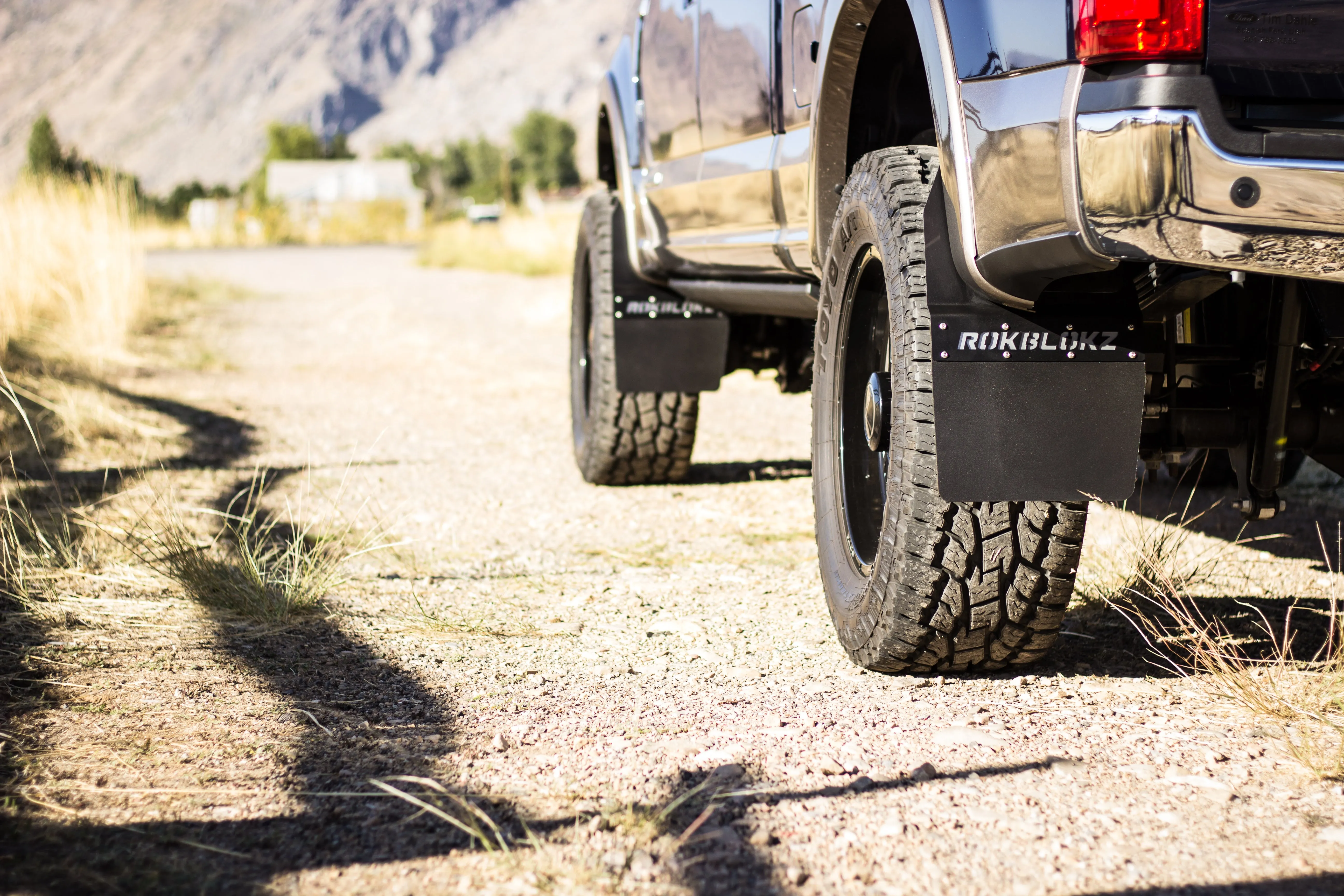 Ford F-250 F-350 SUPER DUTY SRW STEP BACK 2017  Mud Flaps