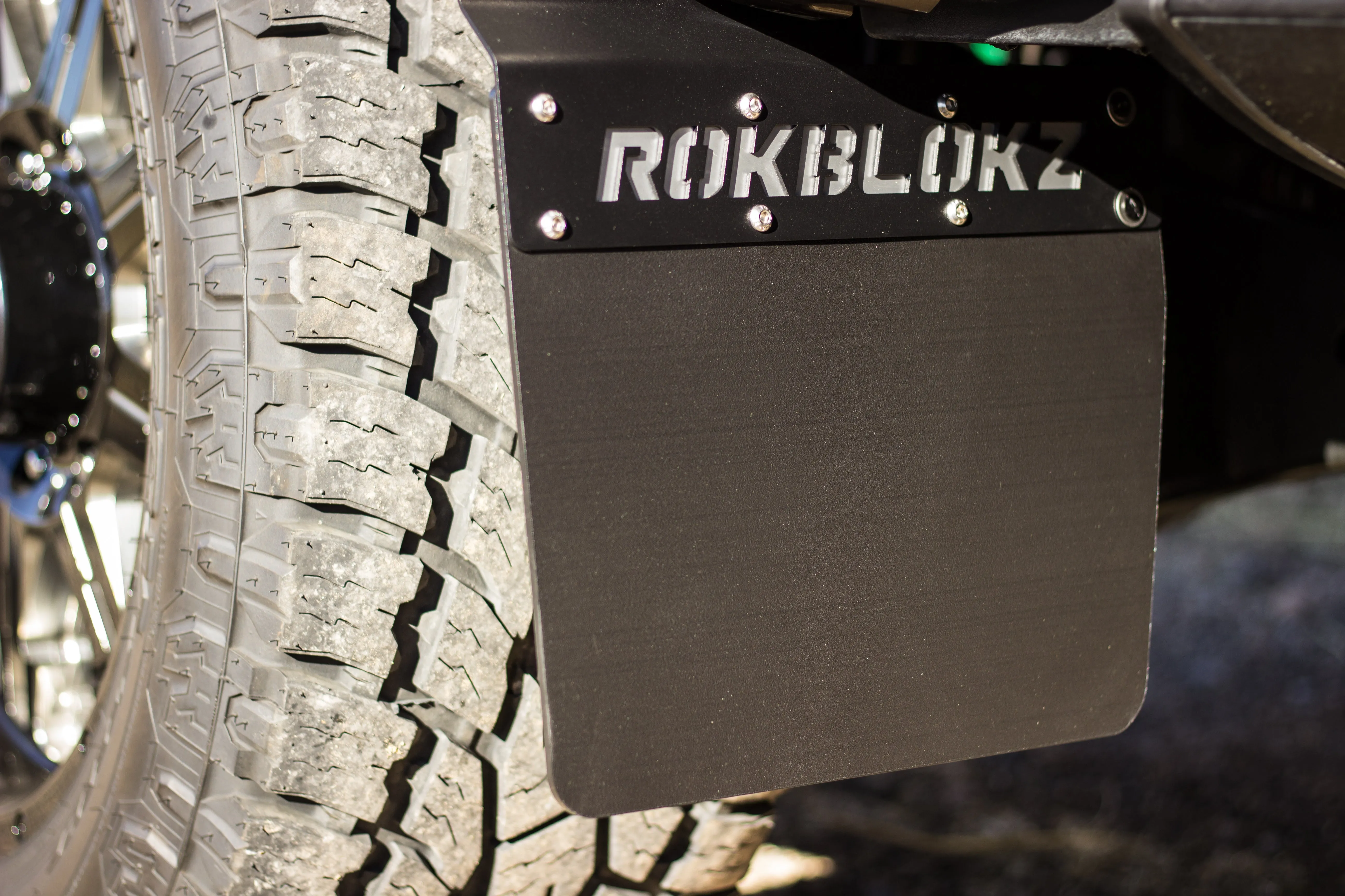 Ford F-250 F-350 SUPER DUTY SRW STEP BACK 2017  Mud Flaps