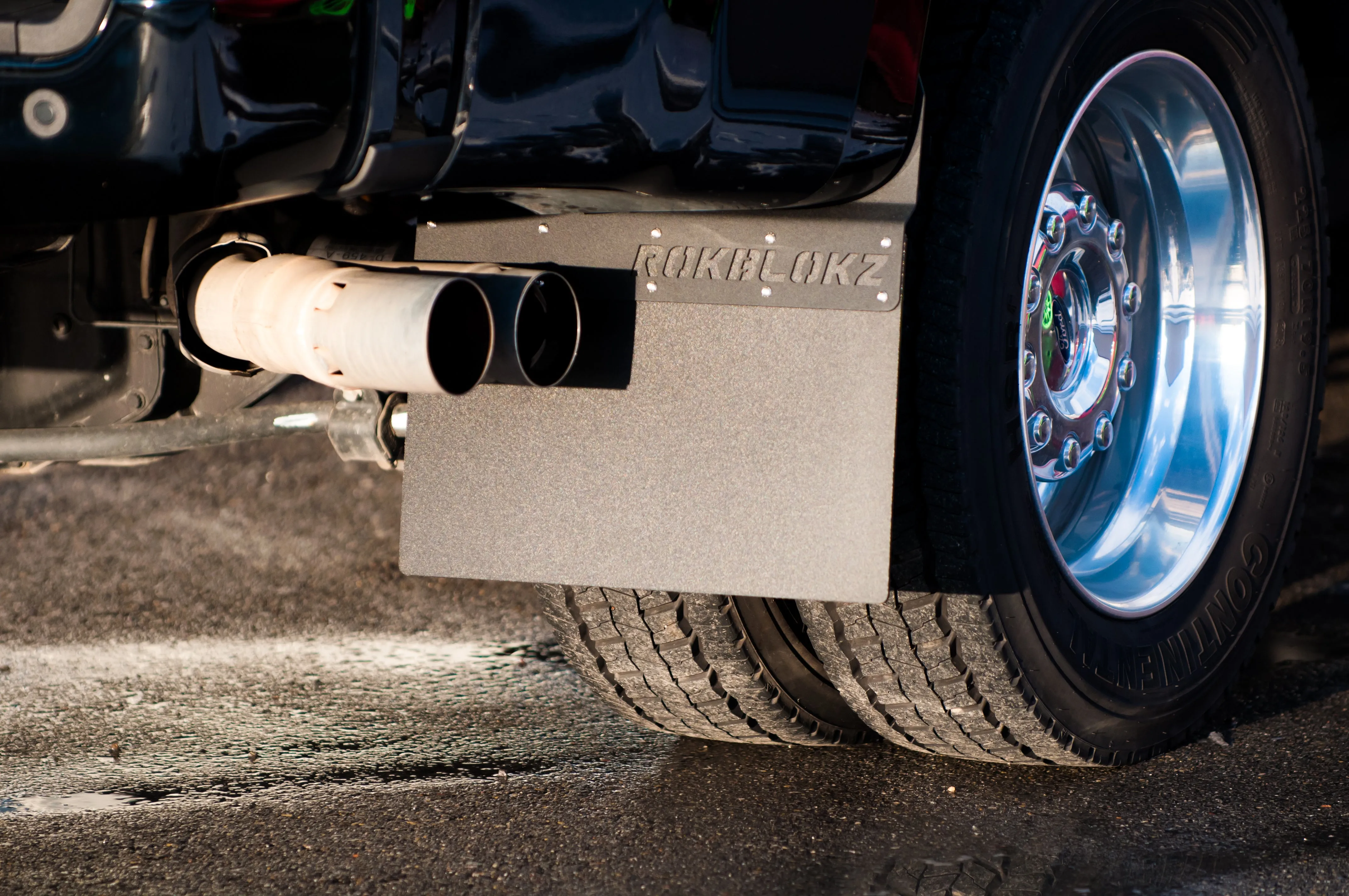 Ford F-450 SUPER DUTY DRW (Dually) 2017  Mud Flaps