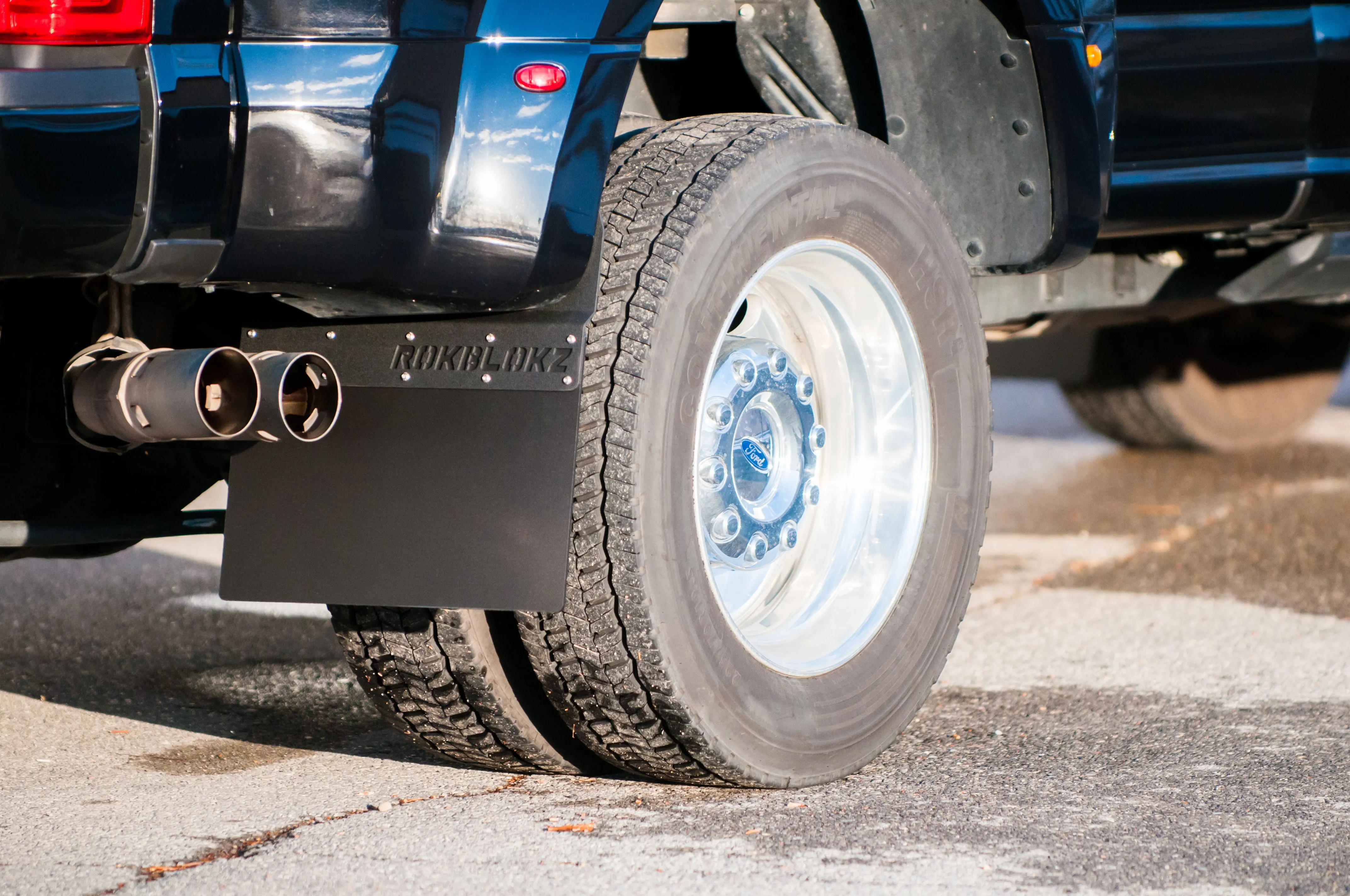 Ford F-450 SUPER DUTY DRW (Dually) 2017  Mud Flaps