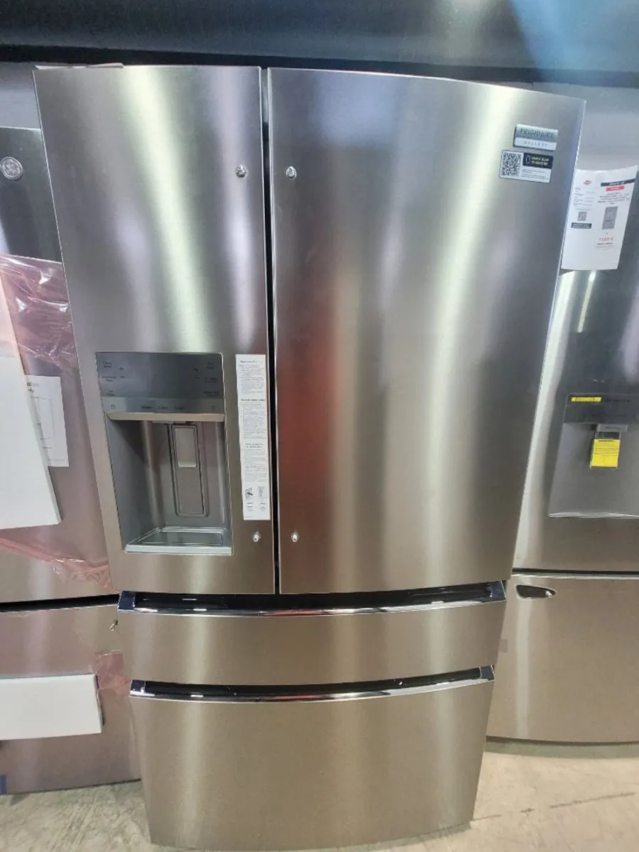 GRMC2273CF - REFRIGERATORS - Frigidaire Gallery - French 4-Door - Stainless Steel - Open Box