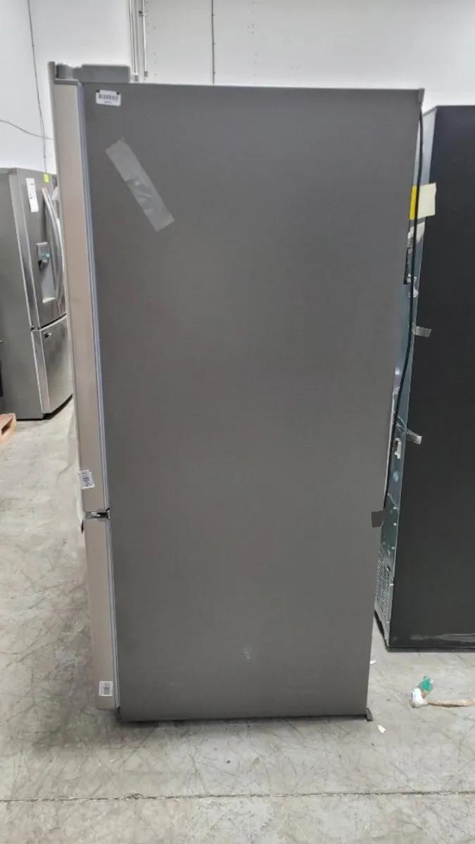 LF29T6000S - REFRIGERATORS - LG - French 3-Door - Stainless Steel - Open Box