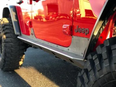 MOTOBILT Rocker Guards Crusher Series with Steps for 18-up Wrangler JL Unlimited