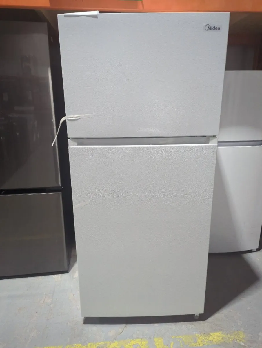 MRT18S2AWW - REFRIGERATORS - Midea - Top Freezer - White - Open Box