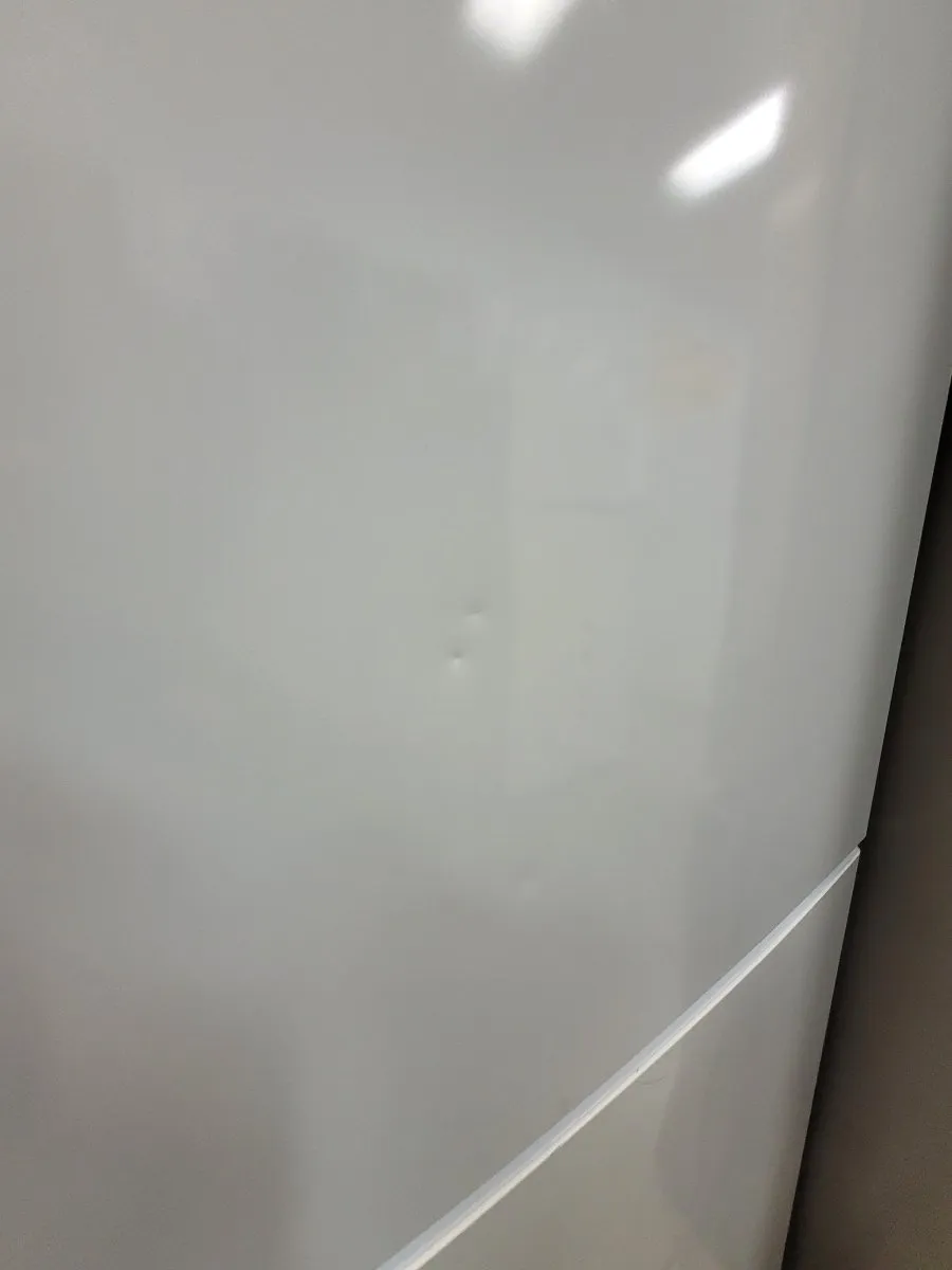 RB17N6DWE - REFRIGERATORS - Hisense - Bottom Freezer - White - Open Box