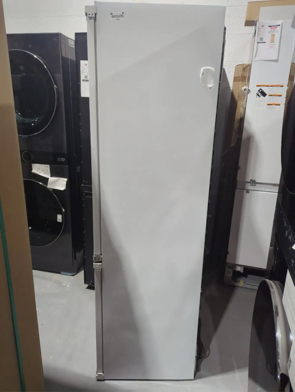 RB2470BRV1 - REFRIGERATORS - Fisher & Paykel - Bottom Mount - Panel Ready - Open Box