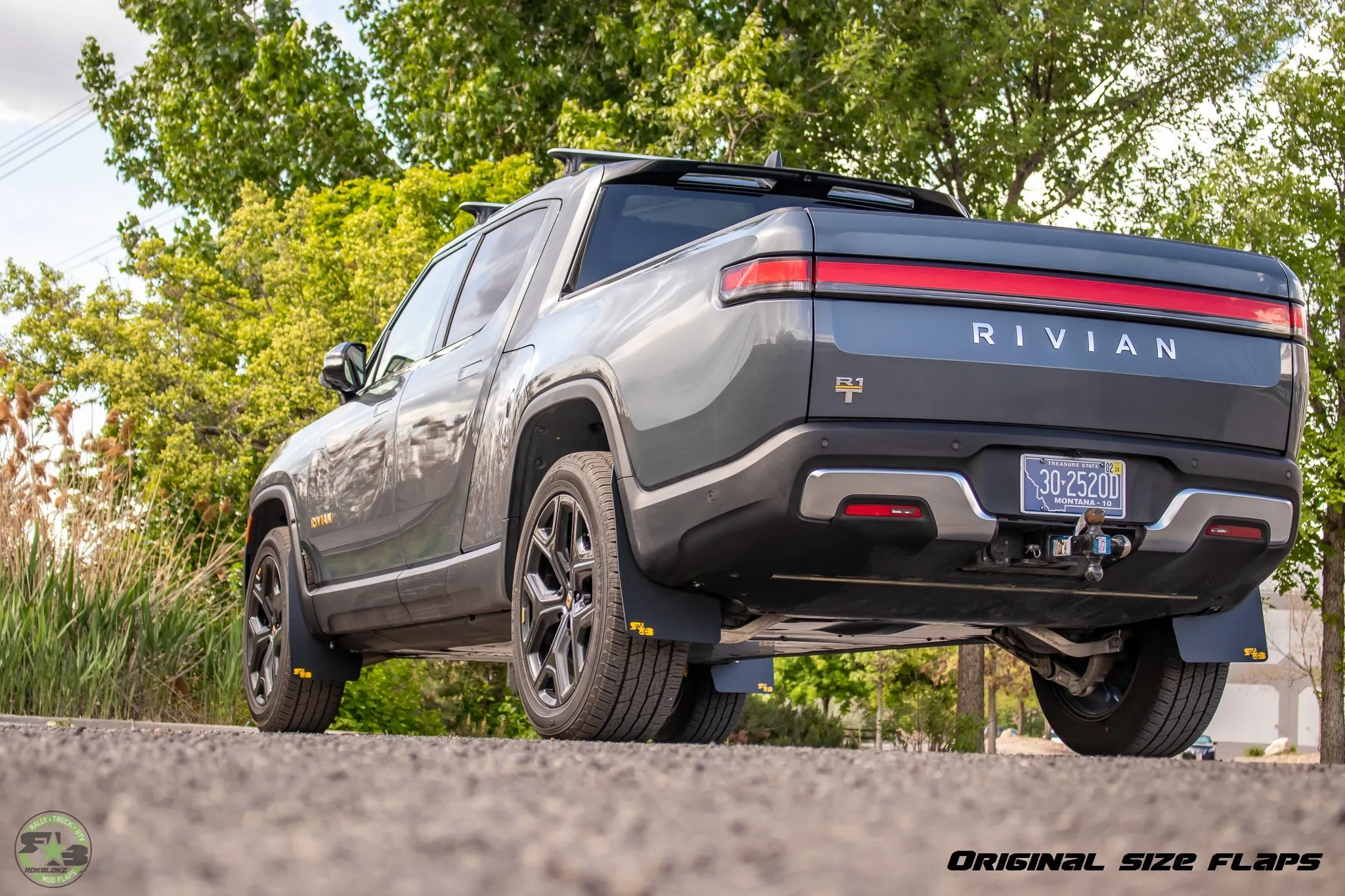 Rivian R1T 2022  Mud Flaps