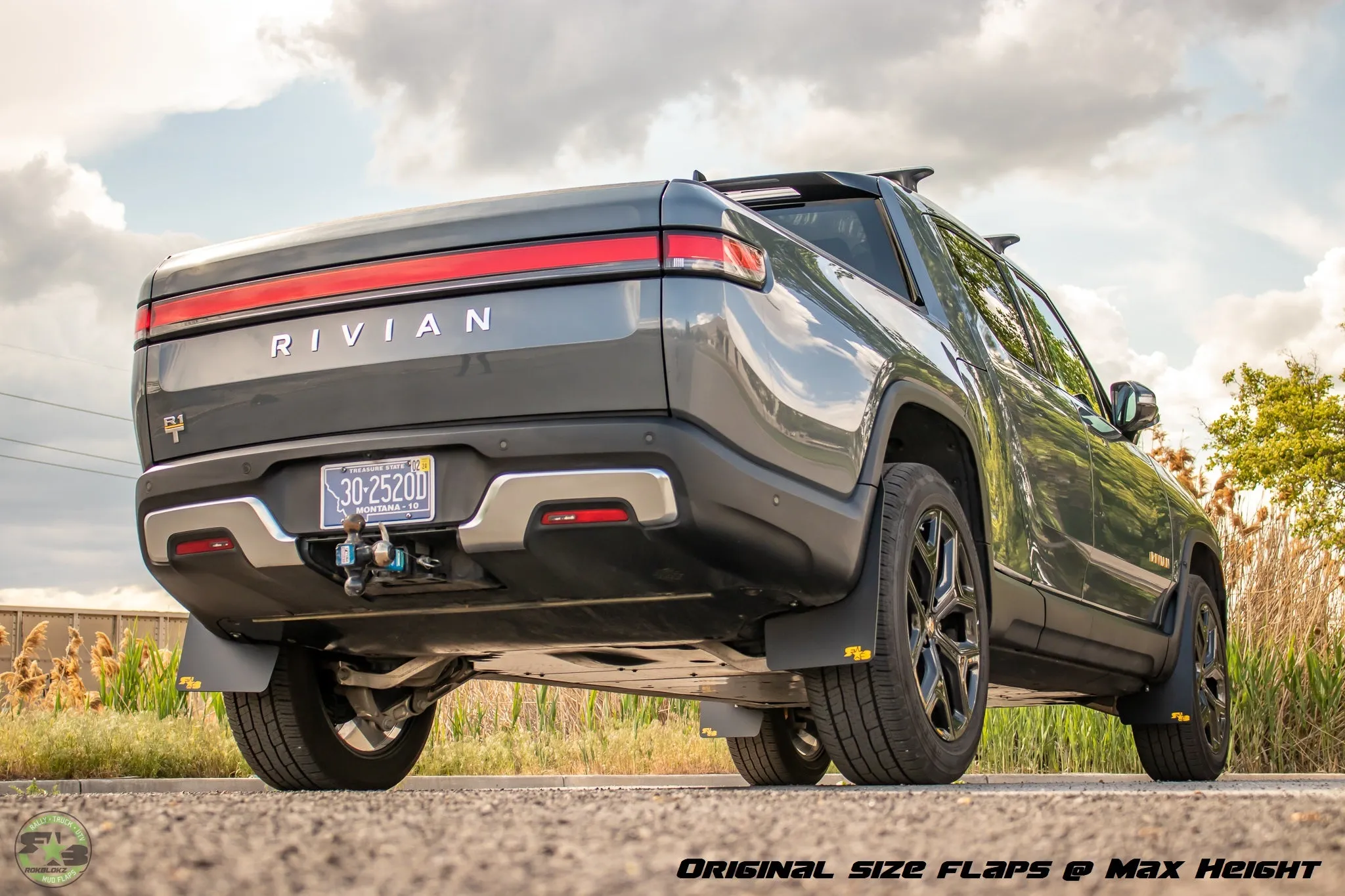 Rivian R1T 2022  Mud Flaps
