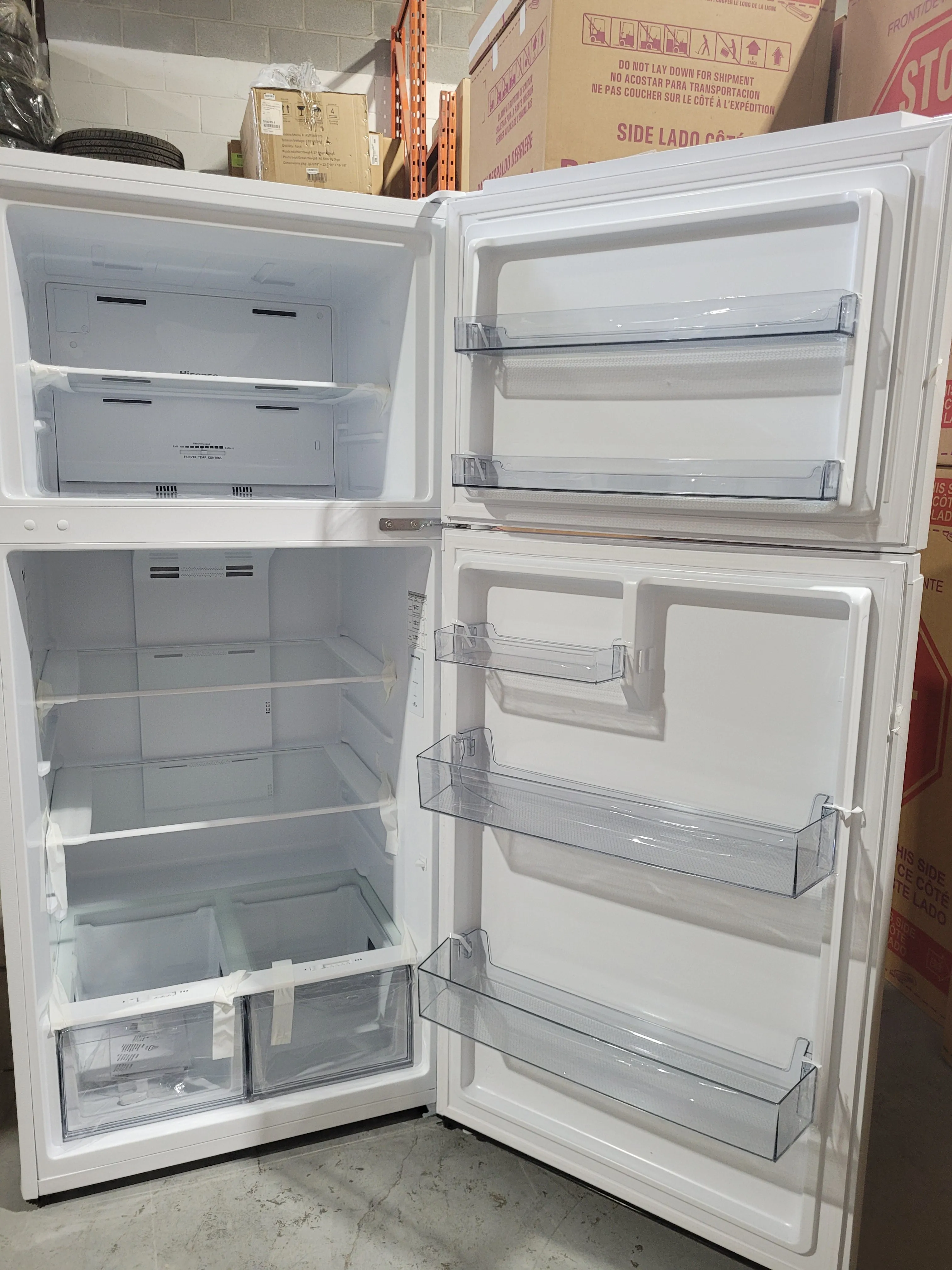 RT18A2FWD - REFRIGERATORS - Hisense - Top Freezer - White - Open Box