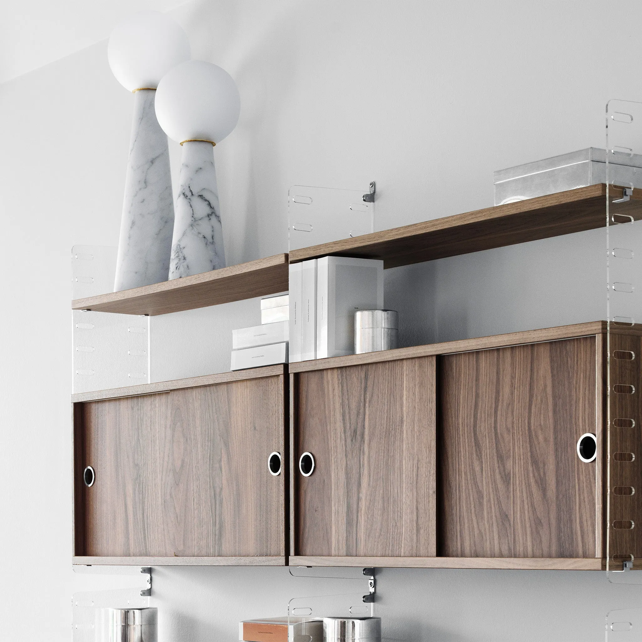 String - Plex wall panels
