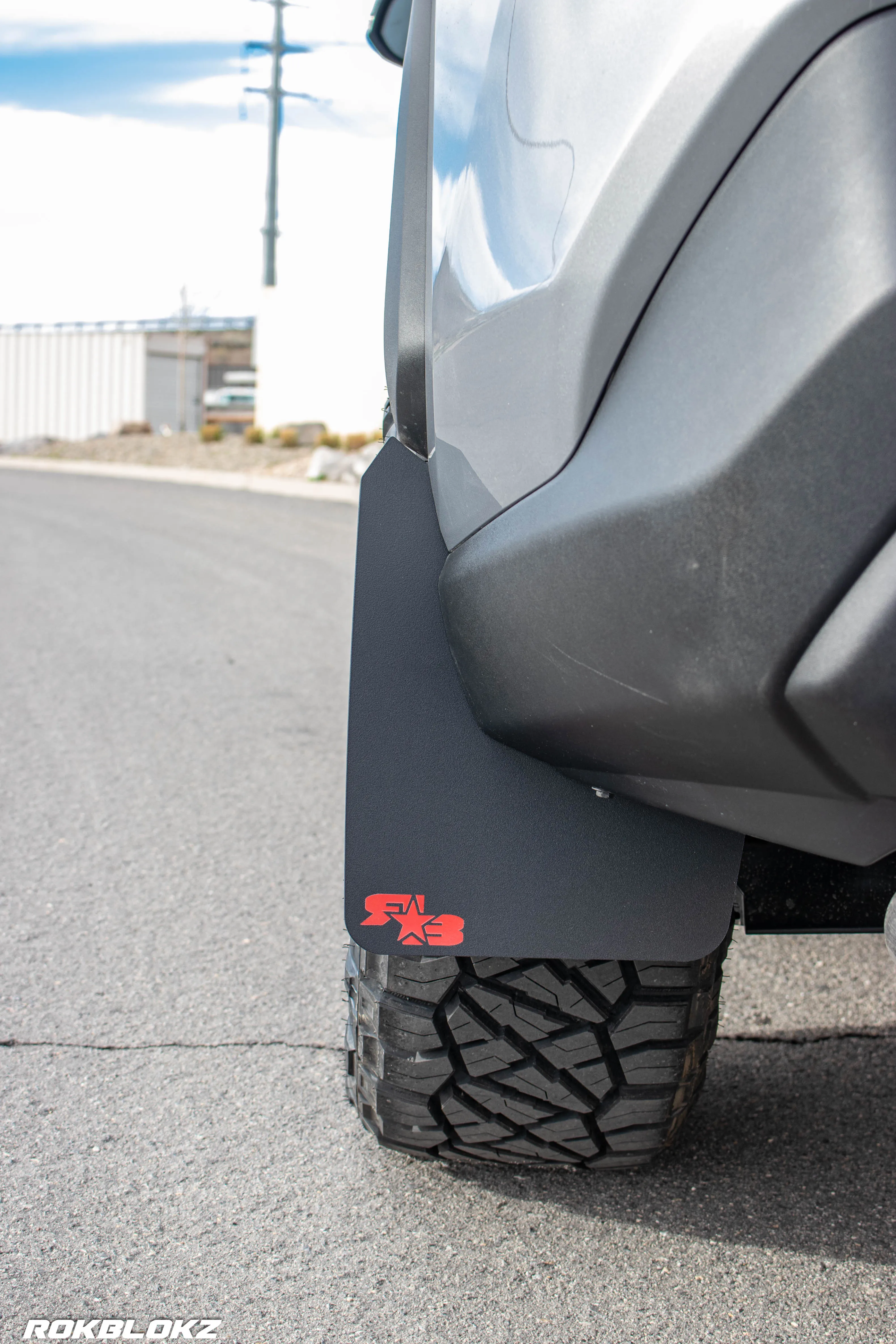 Toyota RAV4 (5th Gen) LE, XLE, LIMITED, Hybrid 2019  Mud Flaps