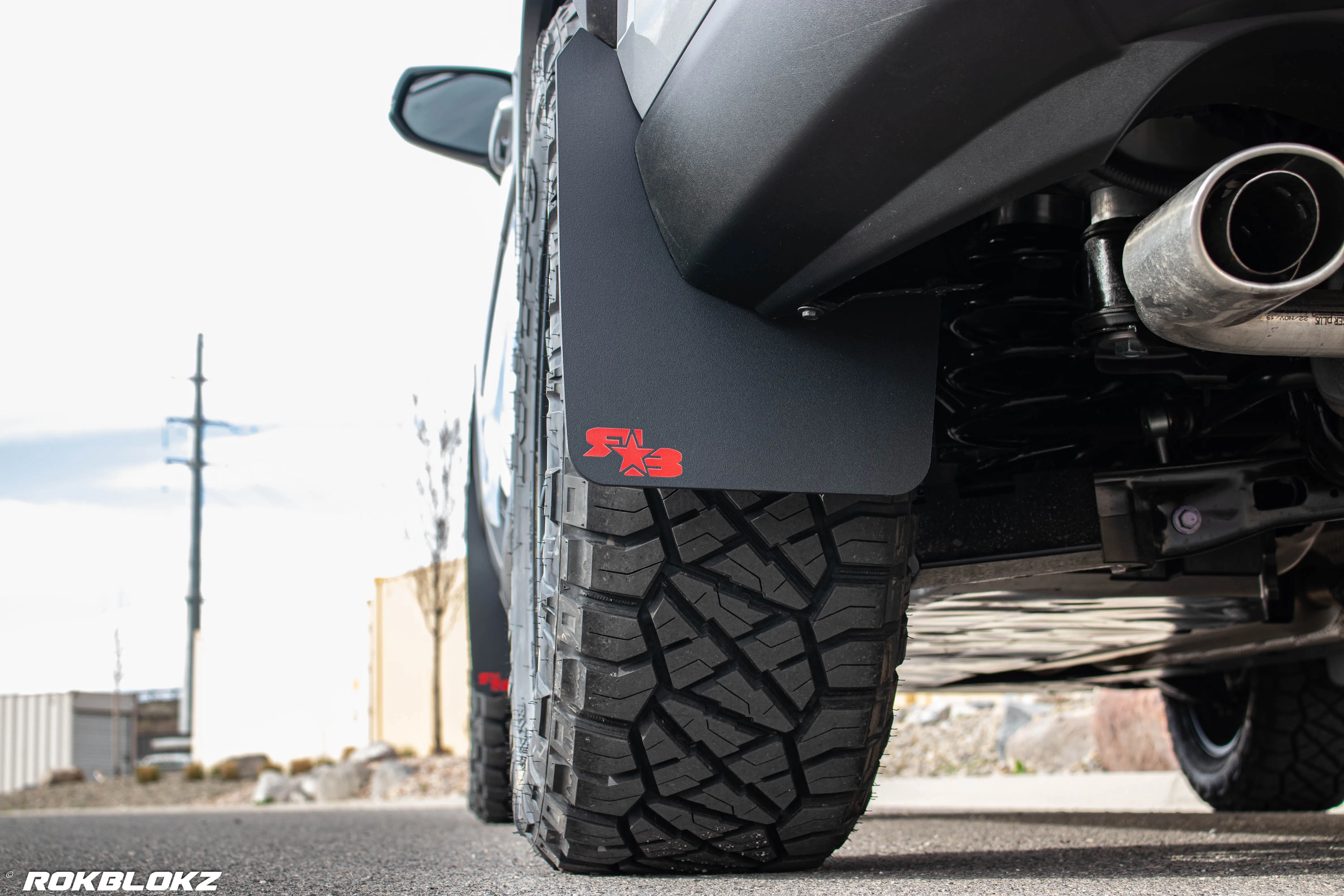 Toyota RAV4 (5th Gen) LE, XLE, LIMITED, Hybrid 2019  Mud Flaps