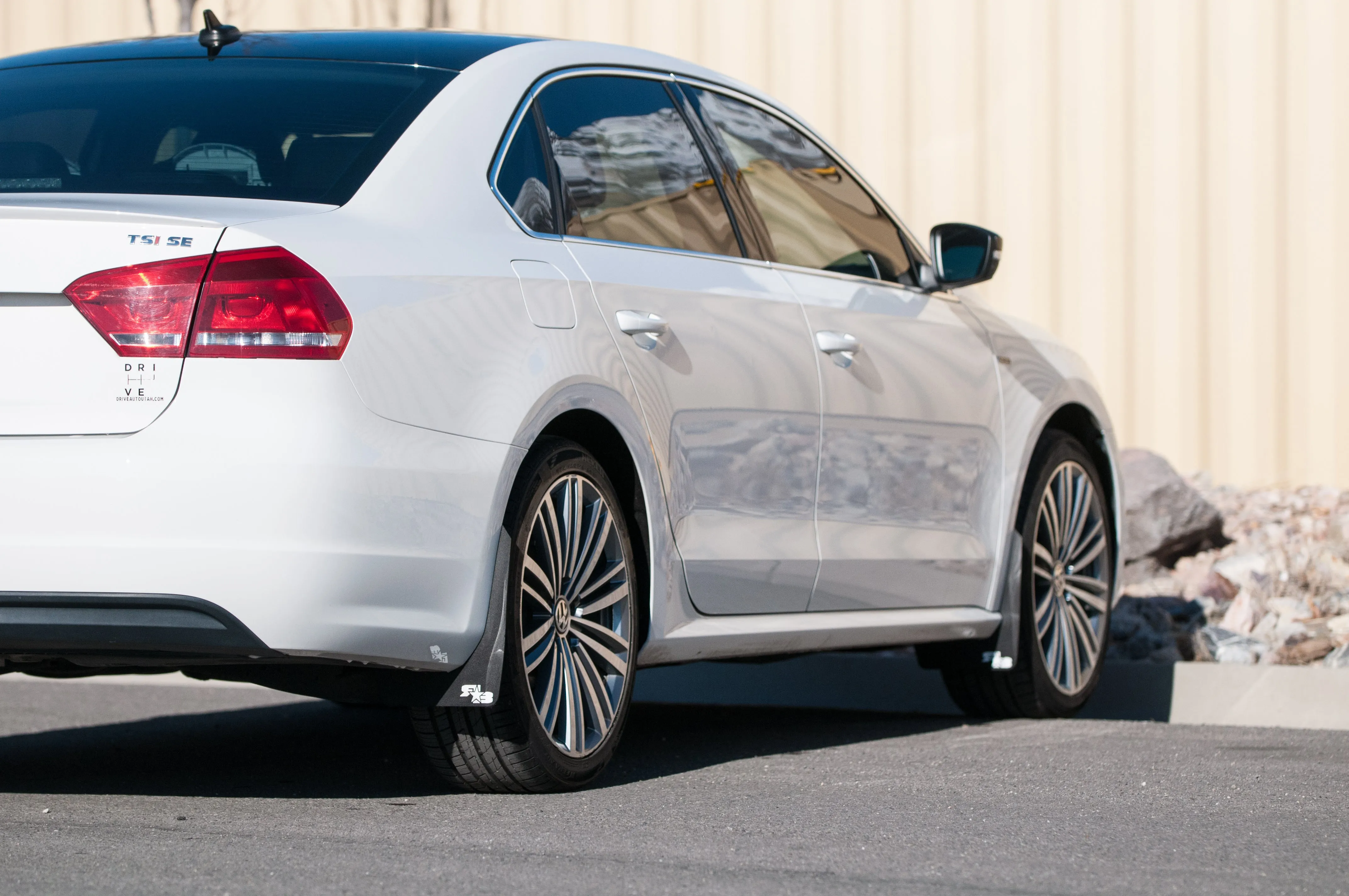 Volkswagen Passat 2011-2018 Mud Flaps